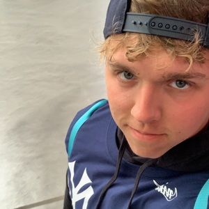 Meet your Posher, Andrew